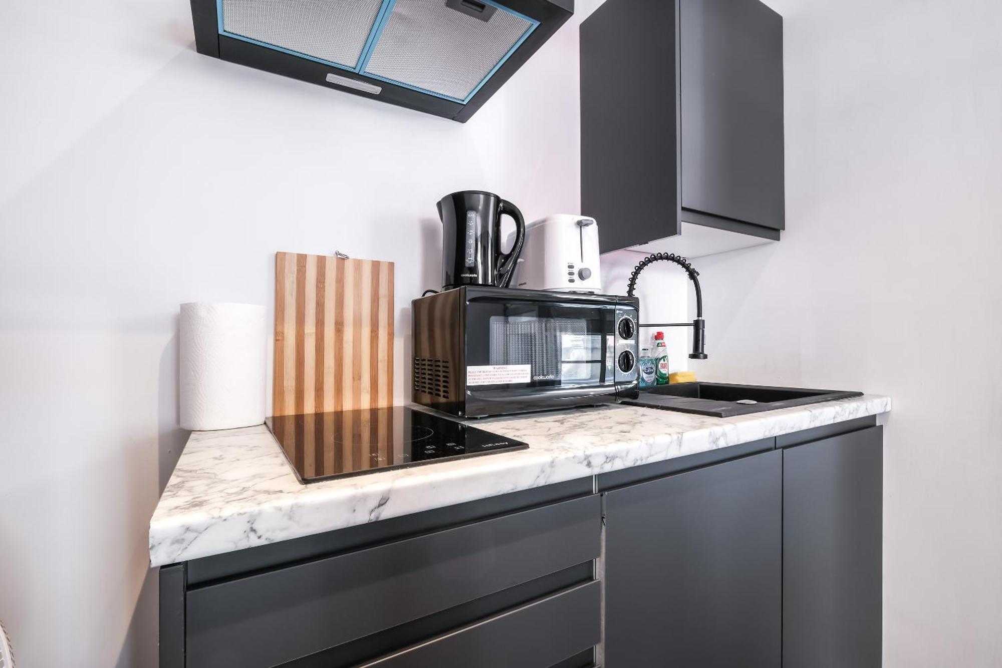 Piccadilly Dreams 1Br Sleep 4 Retreat Vrf Apartment London Bagian luar foto