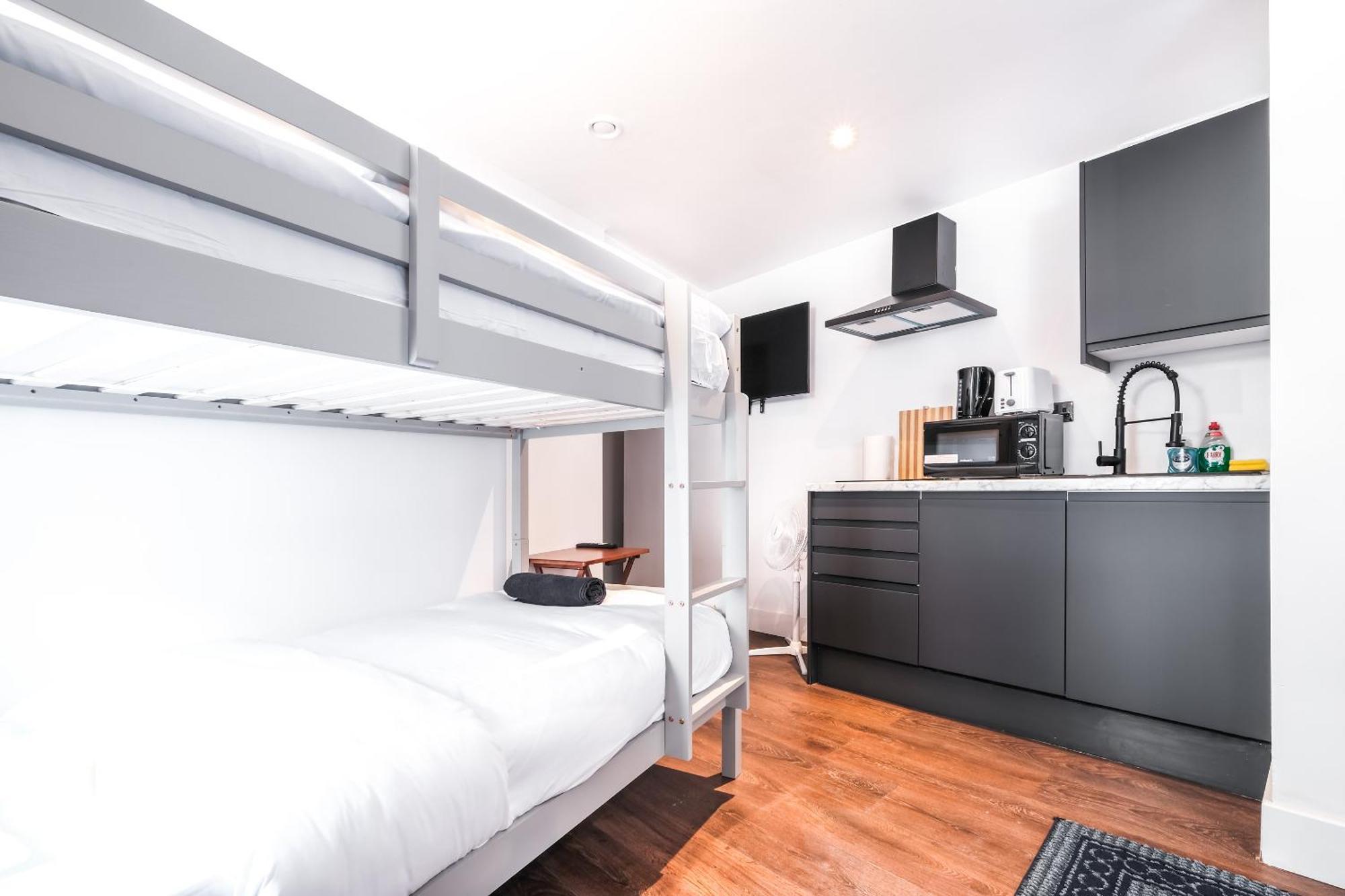 Piccadilly Dreams 1Br Sleep 4 Retreat Vrf Apartment London Bagian luar foto